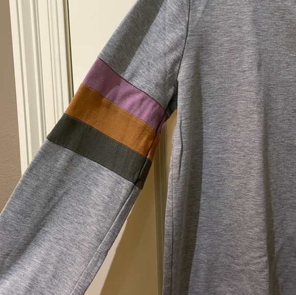 GUC FANTASTIC FAWN  Relaxed Fit Gray Sweatshirt  Sz.L (Pls See Msmts) - Picture 5 of 8